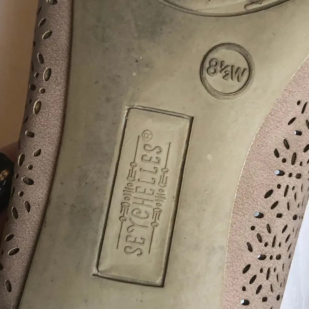 Seychelles Womens Peggy Perforated Tan Ballet Flats Shoes Size 8.5W
